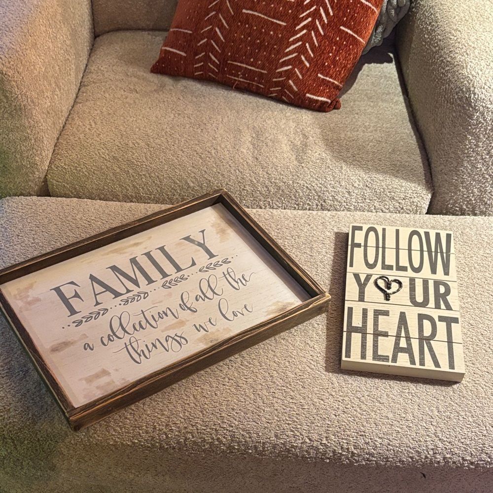 Decorative Wall Art Set - Family and Heart Quotes